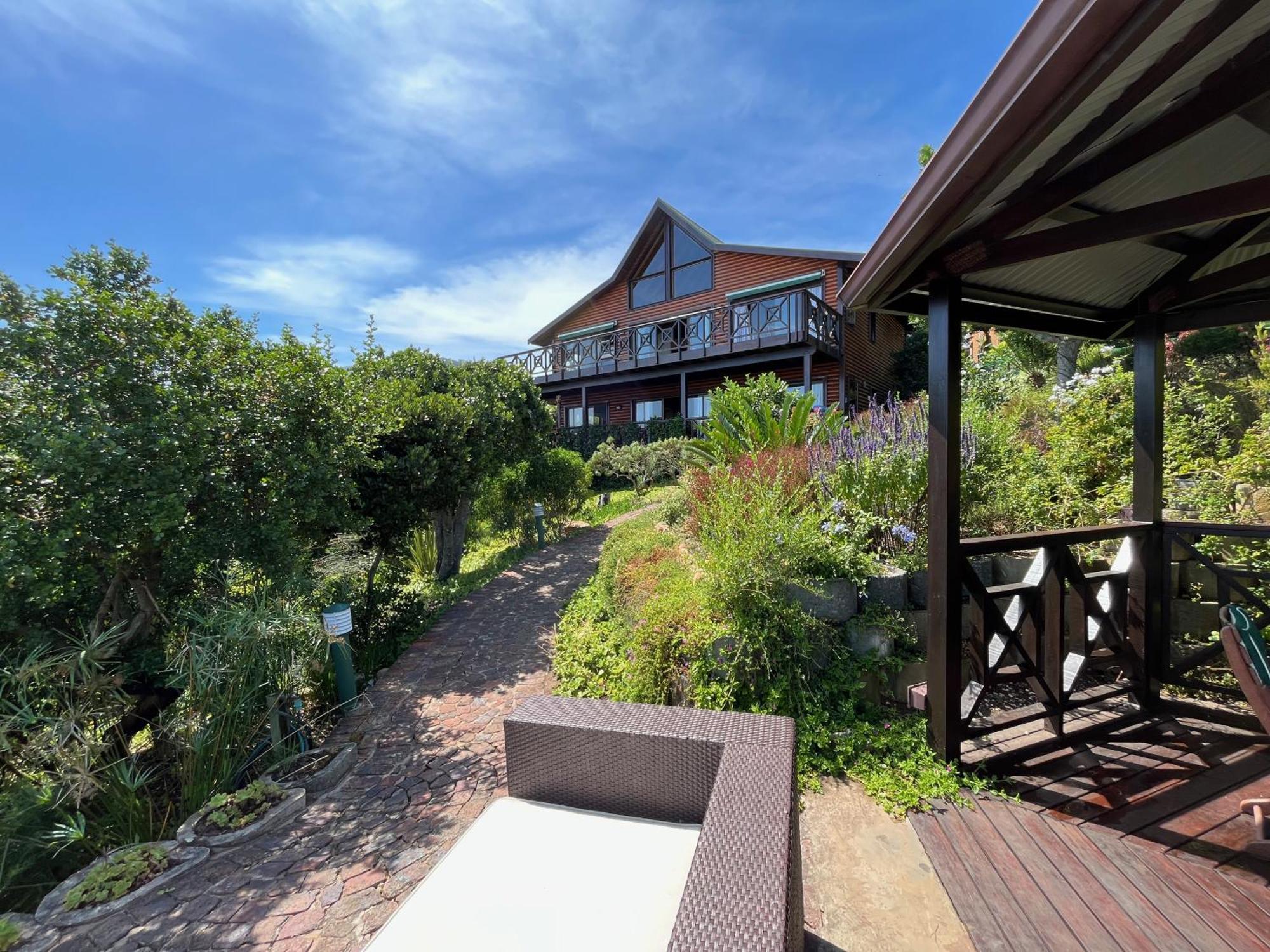 Peaceful Guest Suite With Balcony Views And Garden Setting Brenton-on-Sea Exterior foto