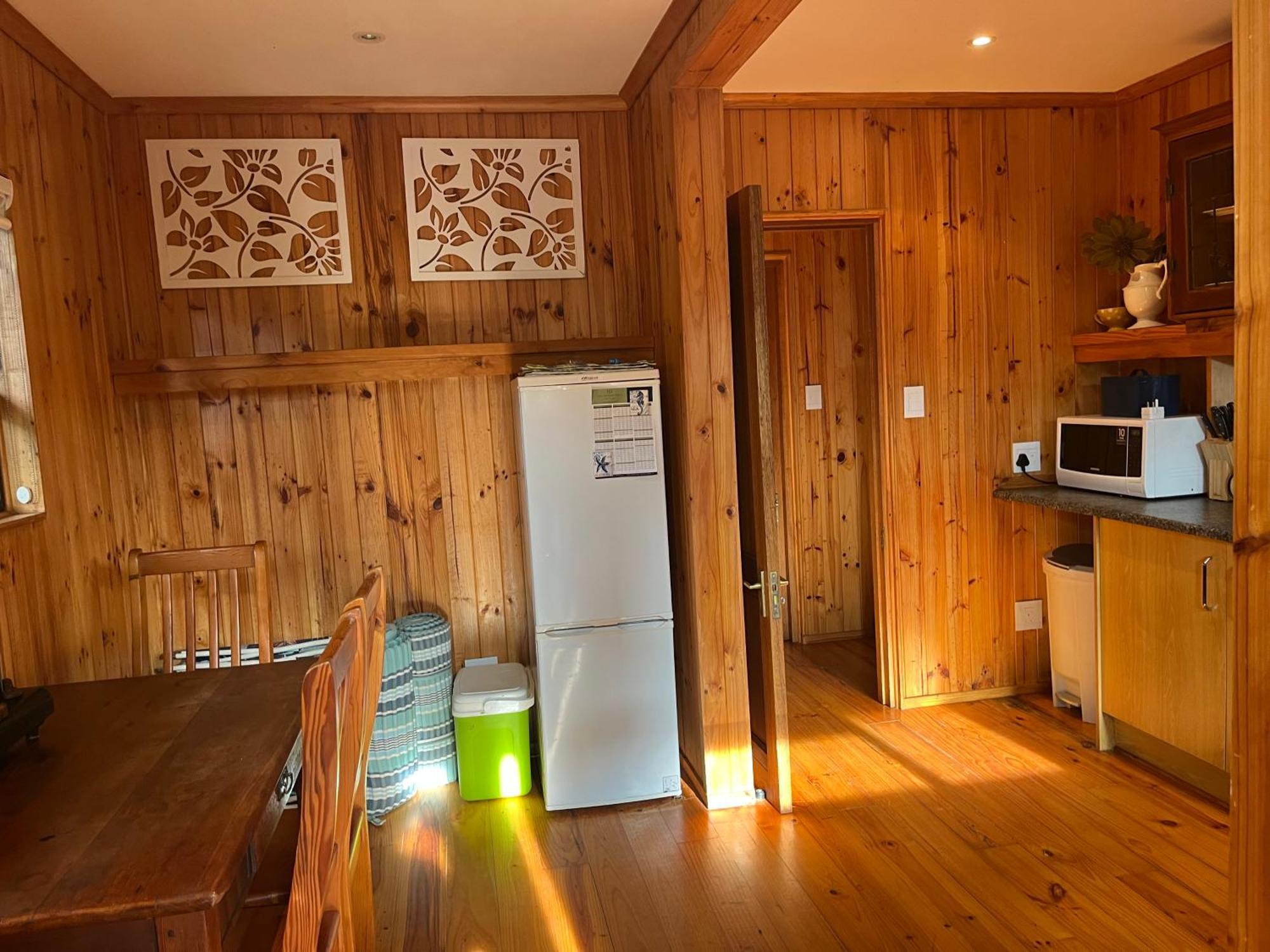 Peaceful Guest Suite With Balcony Views And Garden Setting Brenton-on-Sea Exterior foto
